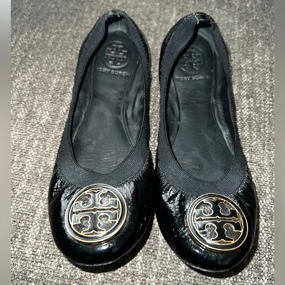 Tory Burch Caroline Black Patent Ballet Flats - Picture 1 of 6